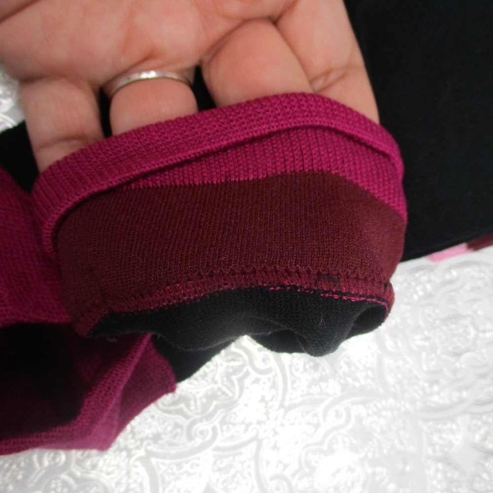 TAHARI Knee Socks NWT Size 9-11 - Picture 8 of 8